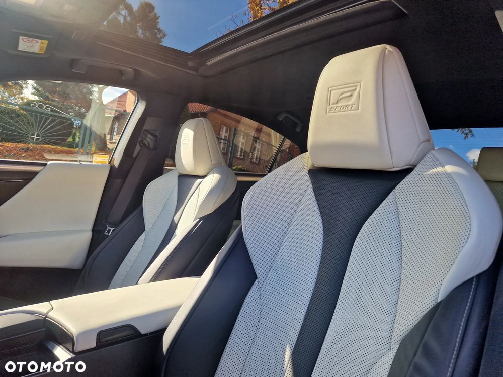 Lexus ES 300h F Sport Edition - 5