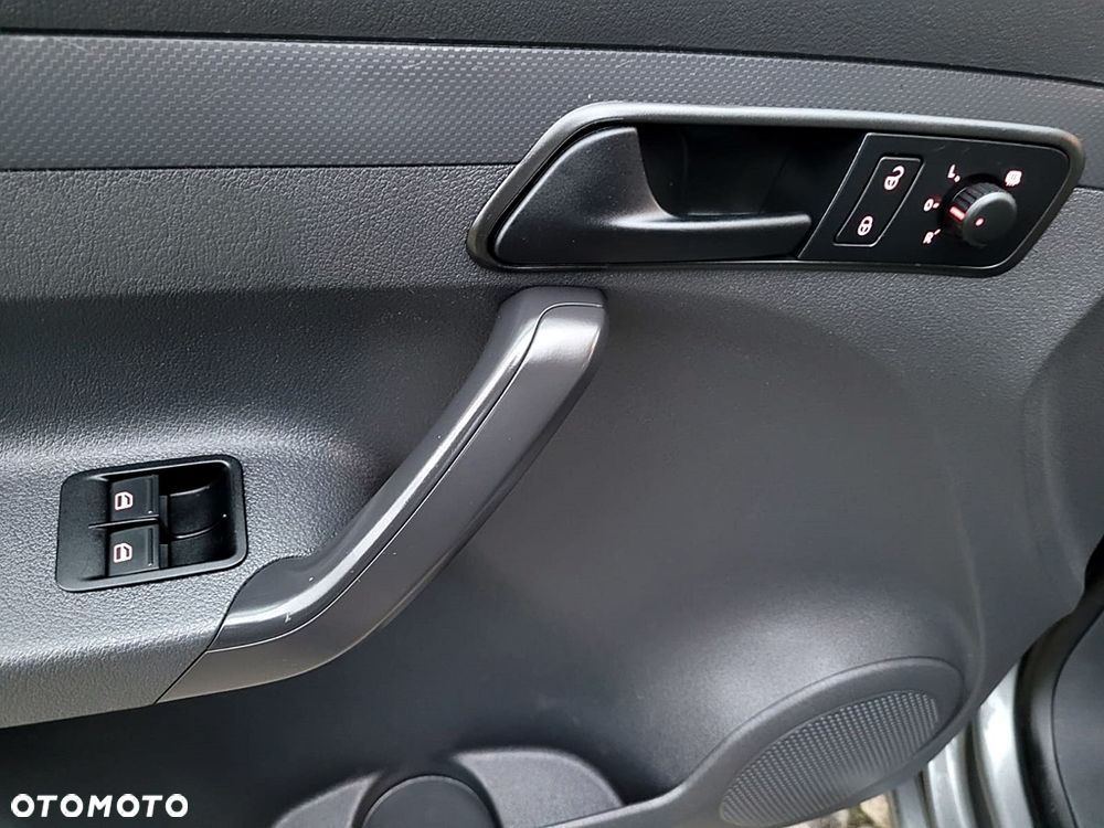 Volkswagen Caddy - 27