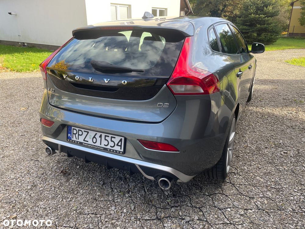 Volvo V40 D2 Drive-E Momentum - 14