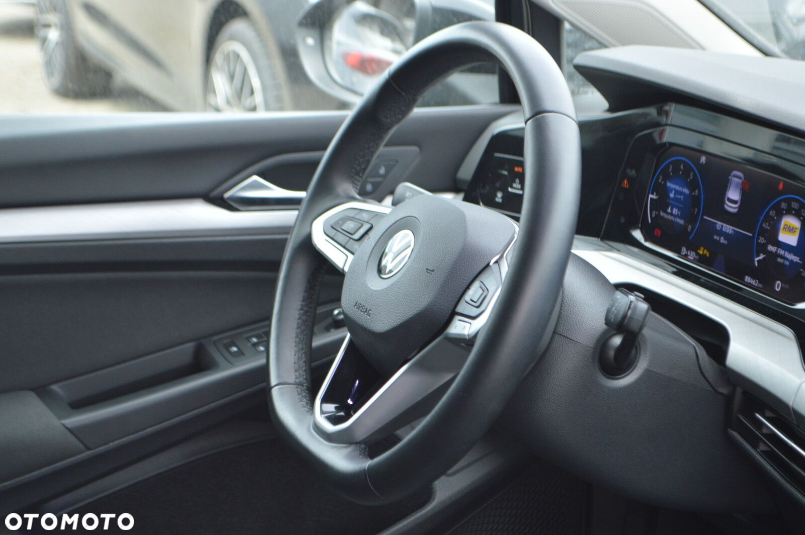 Volkswagen Golf - 27