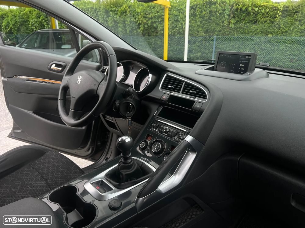 Peugeot 3008 1.6 HDi Access - 10