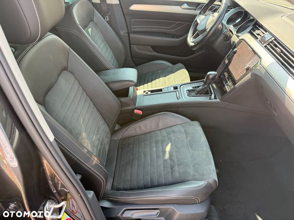 Volkswagen Passat 2.0 TDI SCR Highline DSG - 12