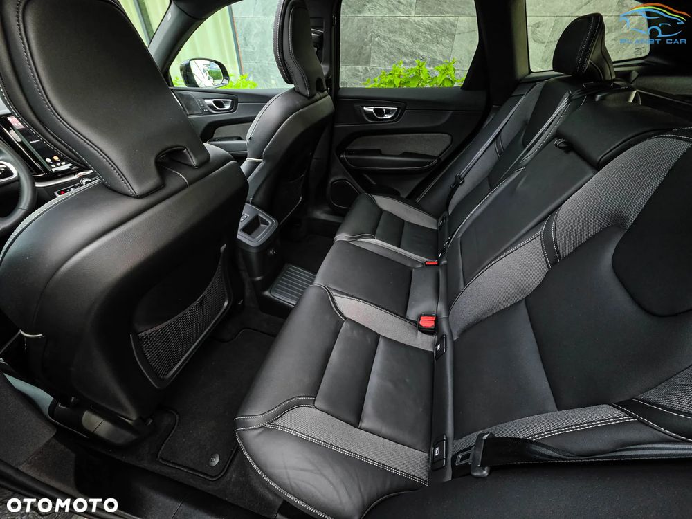 Volvo XC 60 T6 Plug-In Hybrid AWD Inscription - 16
