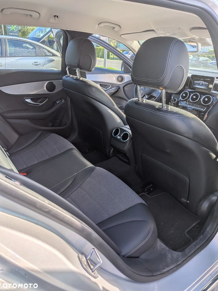 Mercedes-Benz Klasa C 200 Avantgarde - 16