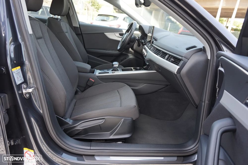 Audi A4 Avant 30 TDI Advanced S tronic - 19