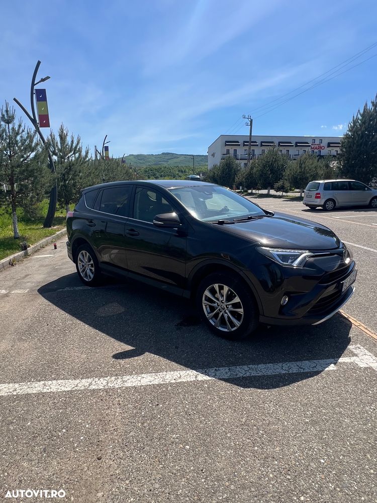 Toyota RAV4 - 5