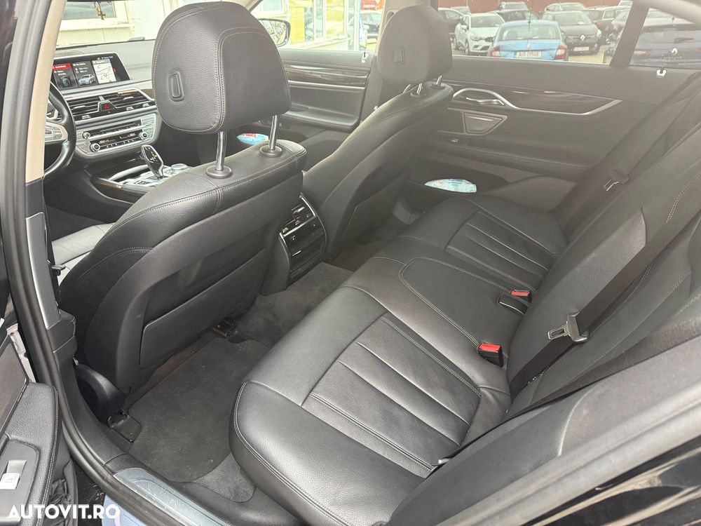 BMW Seria 7 740d xDrive - 8
