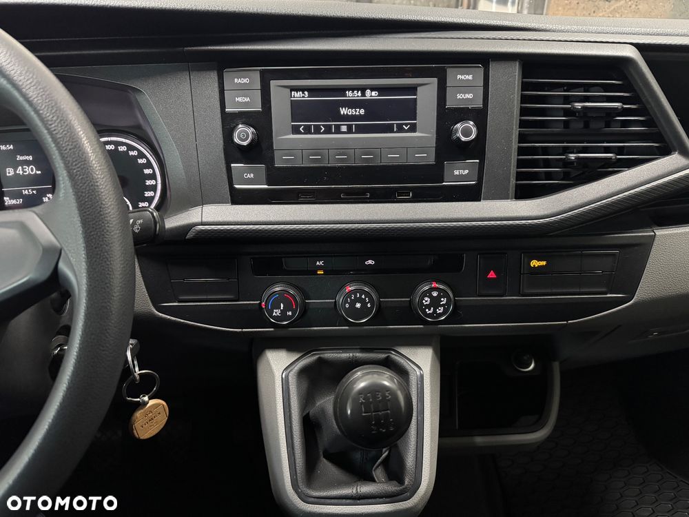 Volkswagen Transporter - 26