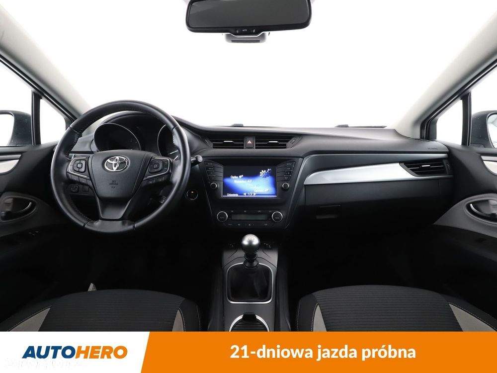 Toyota Avensis 1.8 Business Edition - 13