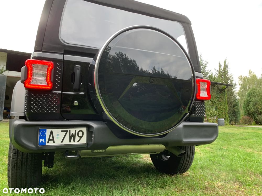 Jeep Wrangler - 16