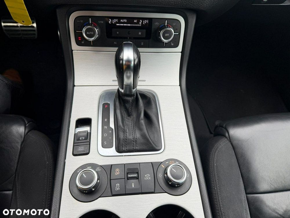 Volkswagen Touareg - 17