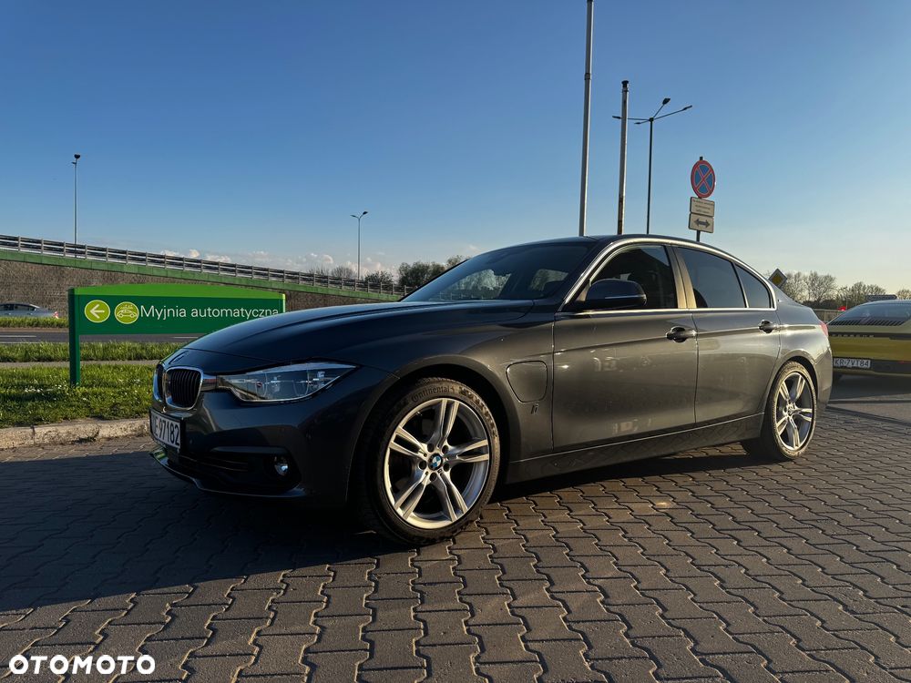 BMW Seria 3 330e iPerformance Luxury Line - 15