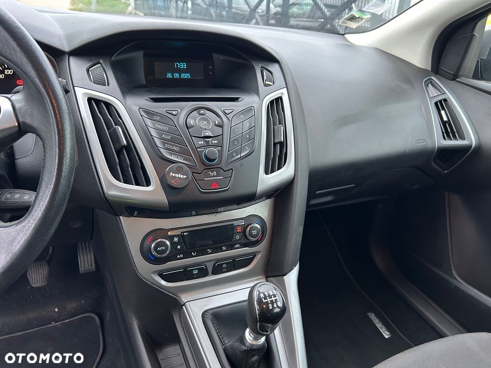 Ford Focus - 10