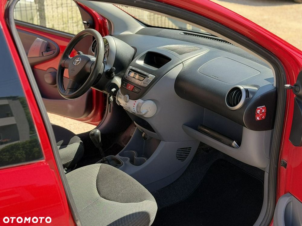 Toyota Aygo - 18