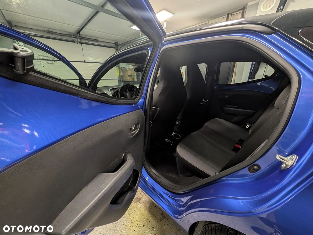 Toyota Aygo 1.0 VVT-i JBL Edition - 15