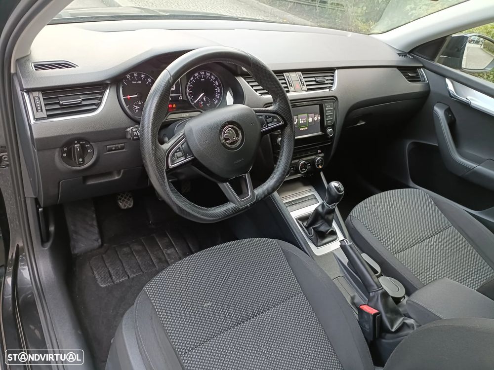 Skoda Octavia Break 1.6 TDi Ambition - 7