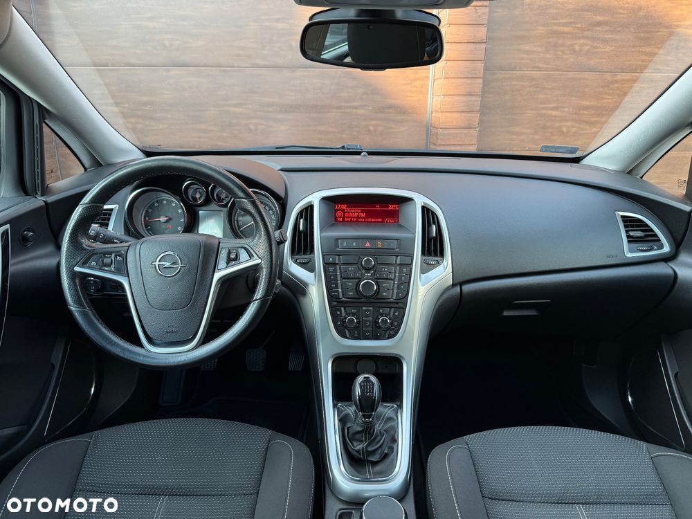 Opel Astra 1.4 T Cosmo - 13