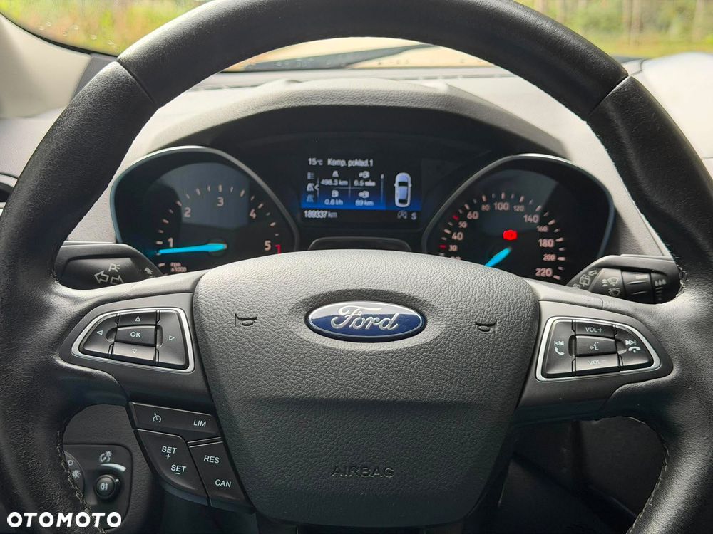 Ford Kuga 2.0 TDCi FWD Titanium - 36