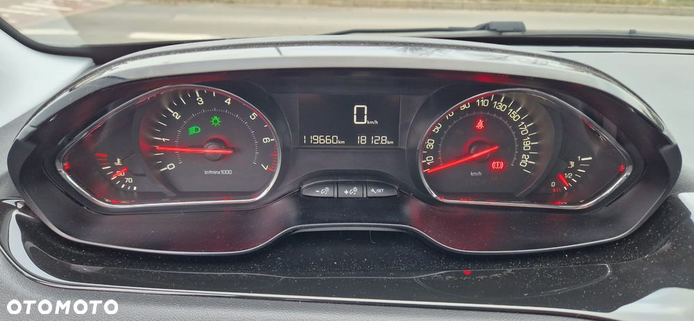 Peugeot 208 68 VTI Active - 13