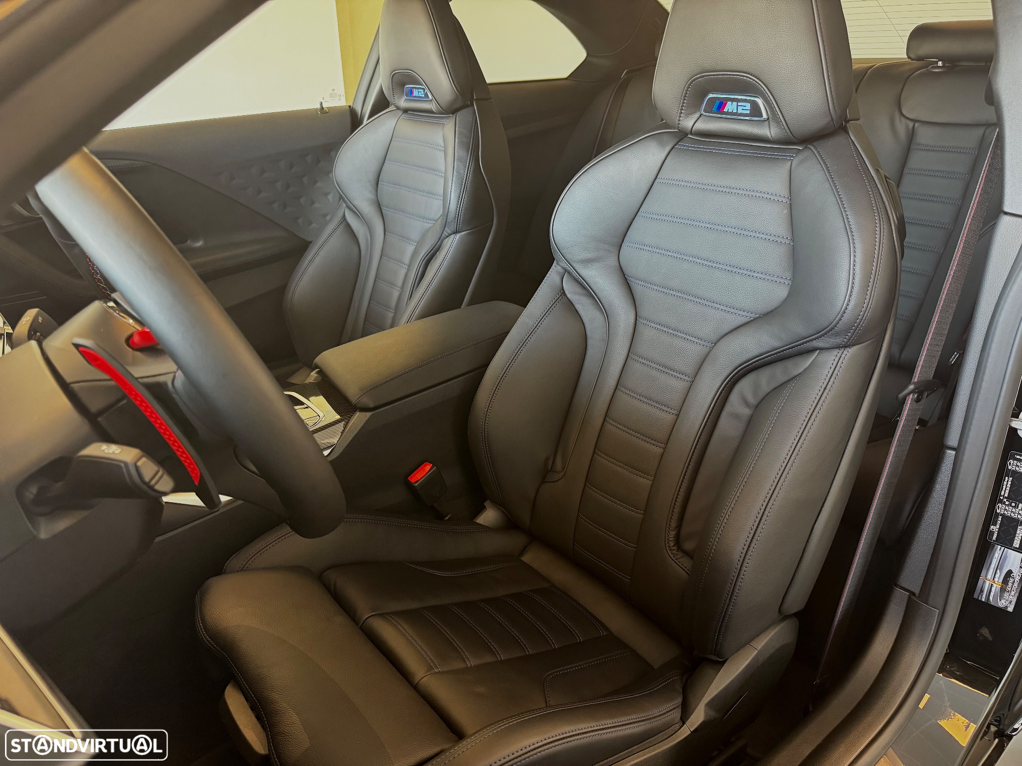 BMW M2 Auto - 23