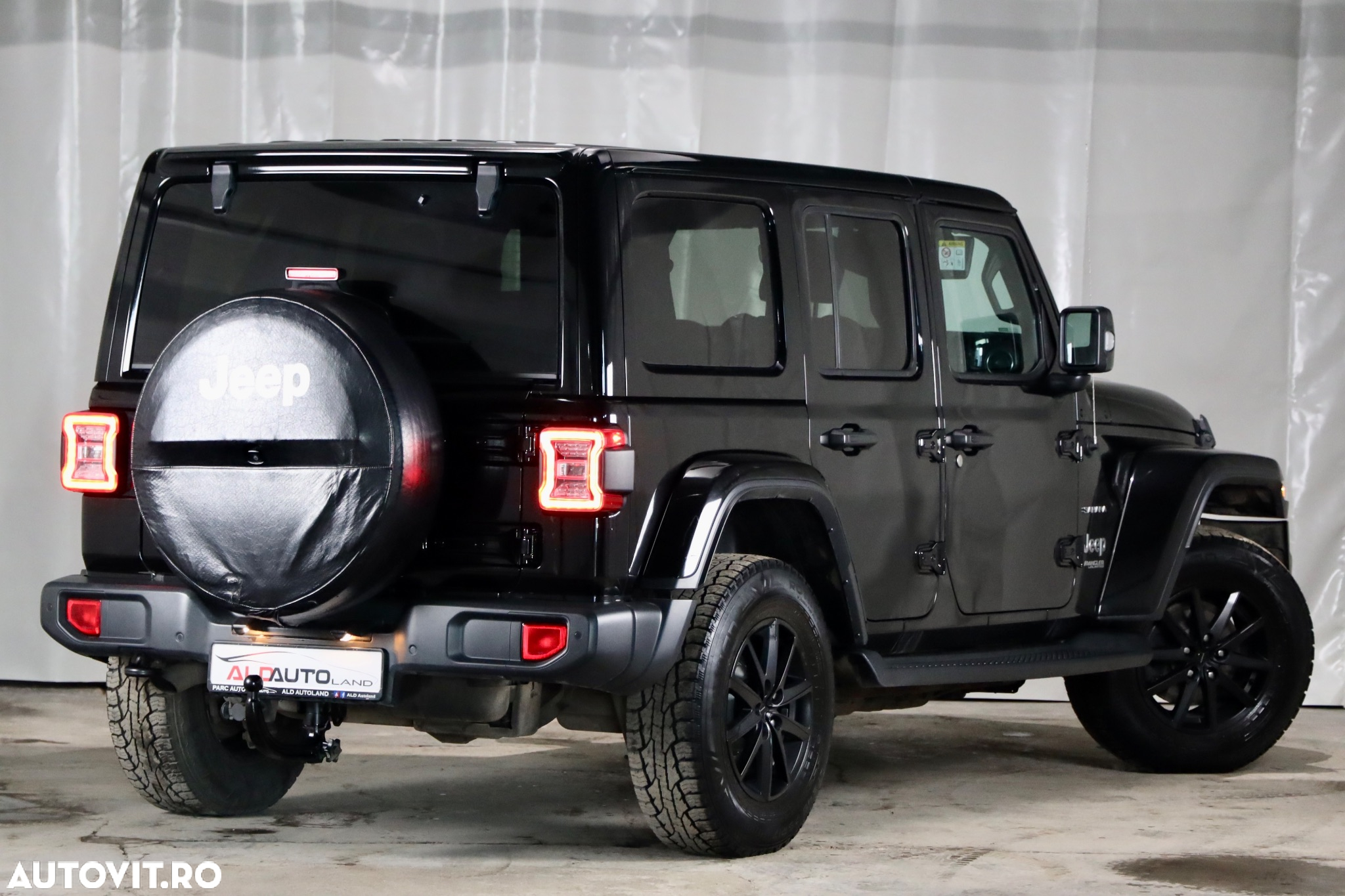 Jeep Wrangler Unlimited 2.2 CRD AT8 Sahara - 3