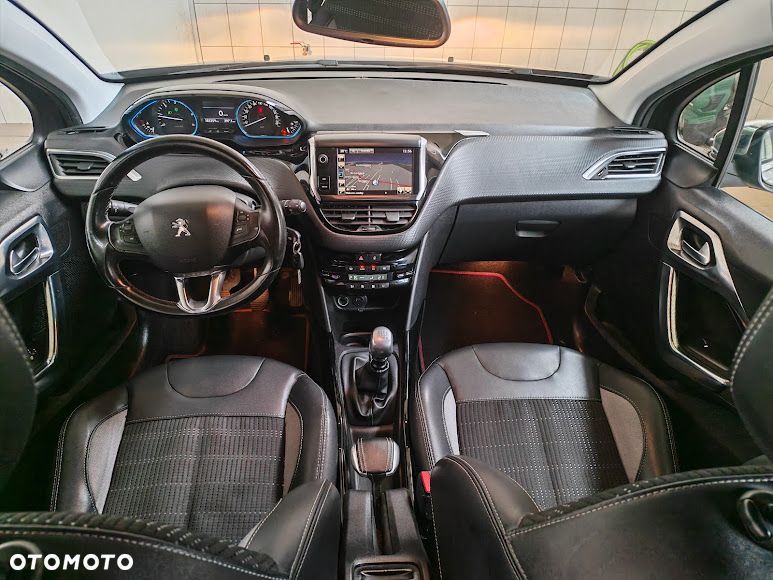 Peugeot 2008 1.6 BlueHDi Allure - 9