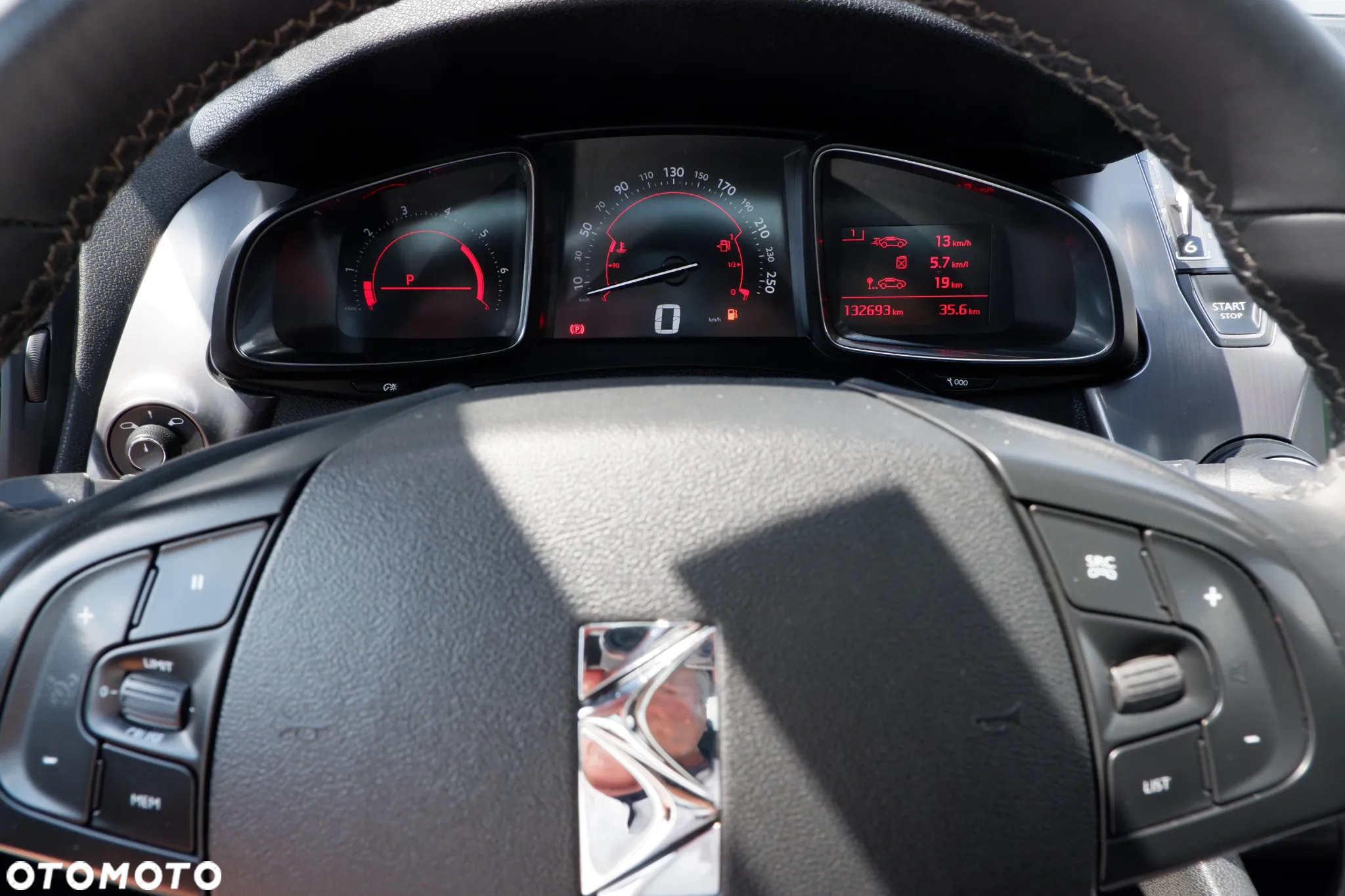 Citroën DS5 2.0 HDi SoChic - 17