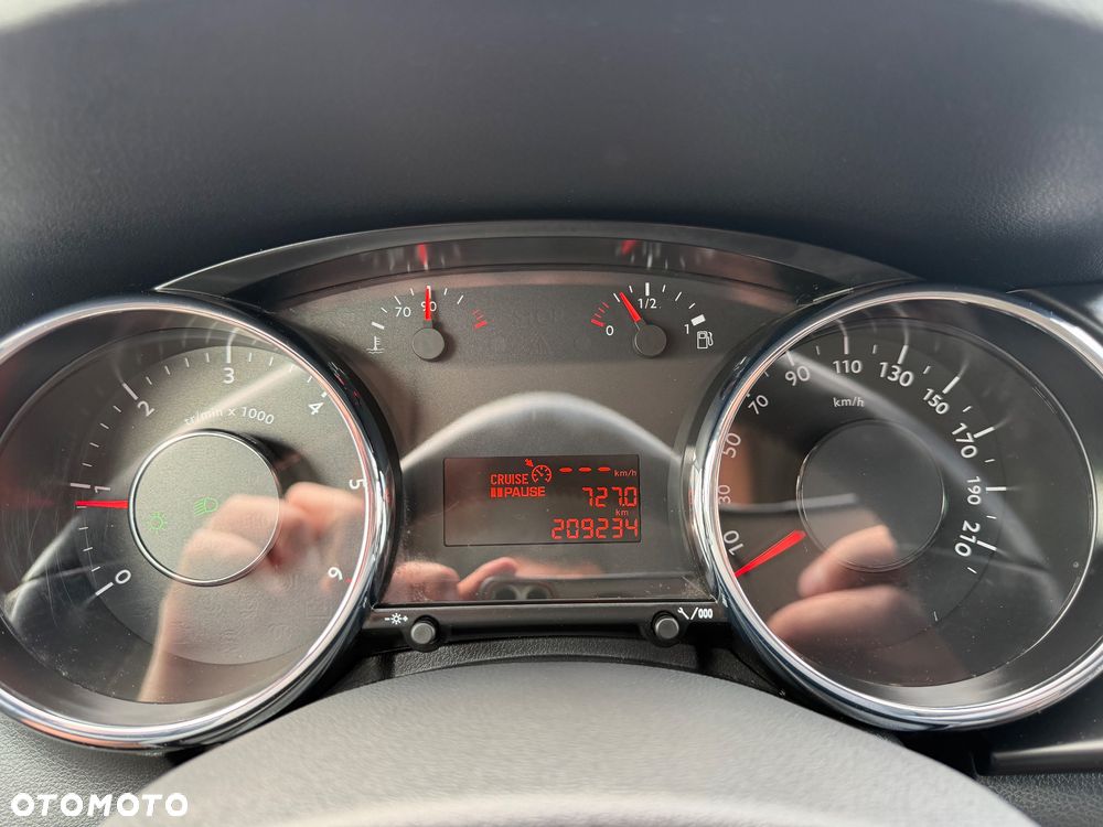 Peugeot 3008 1.6 HDi Style - 19