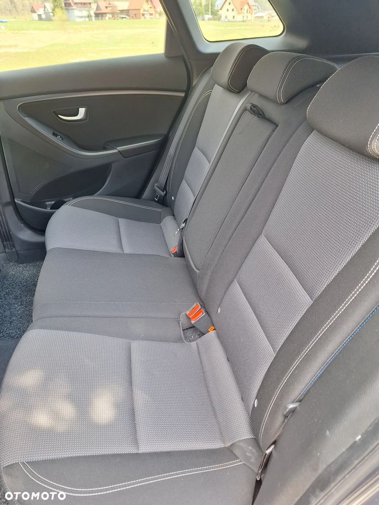 Hyundai i30 1.6 CRDi BlueDrive Go - 10