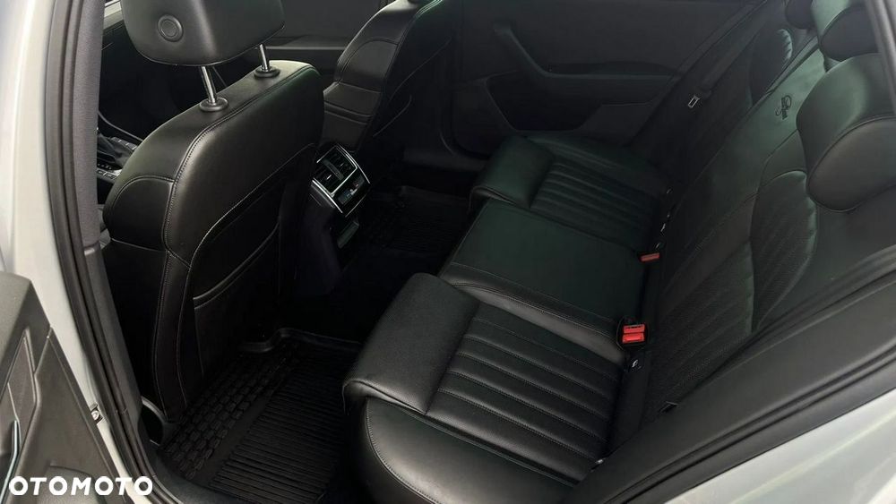 Skoda Superb 2.0 TDI 4x4 L&K DSG - 14