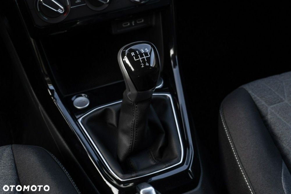 Volkswagen T-Cross - 20