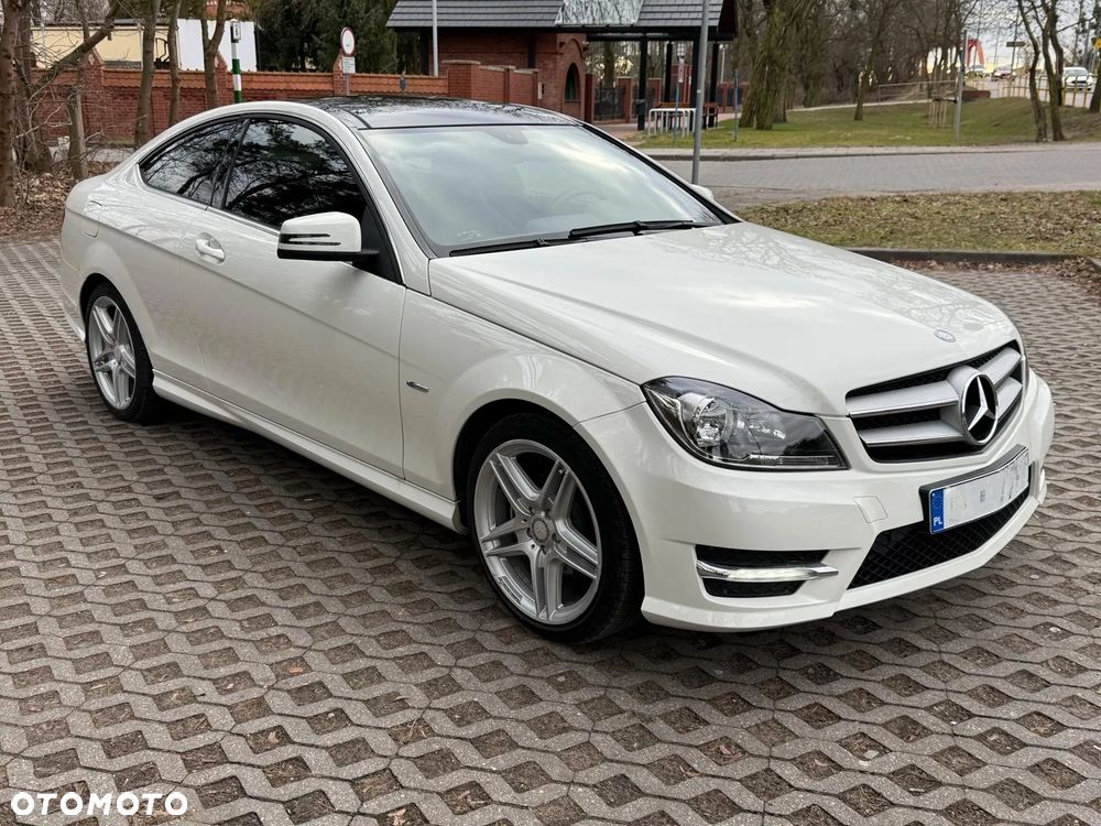 Mercedes-Benz Klasa C 250 CGI BlueEff Sport - 2
