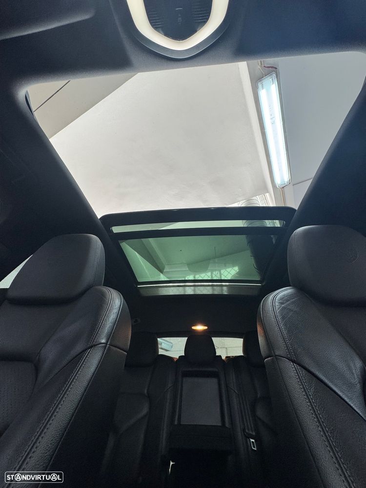 Porsche Cayenne S Hybrid - 12