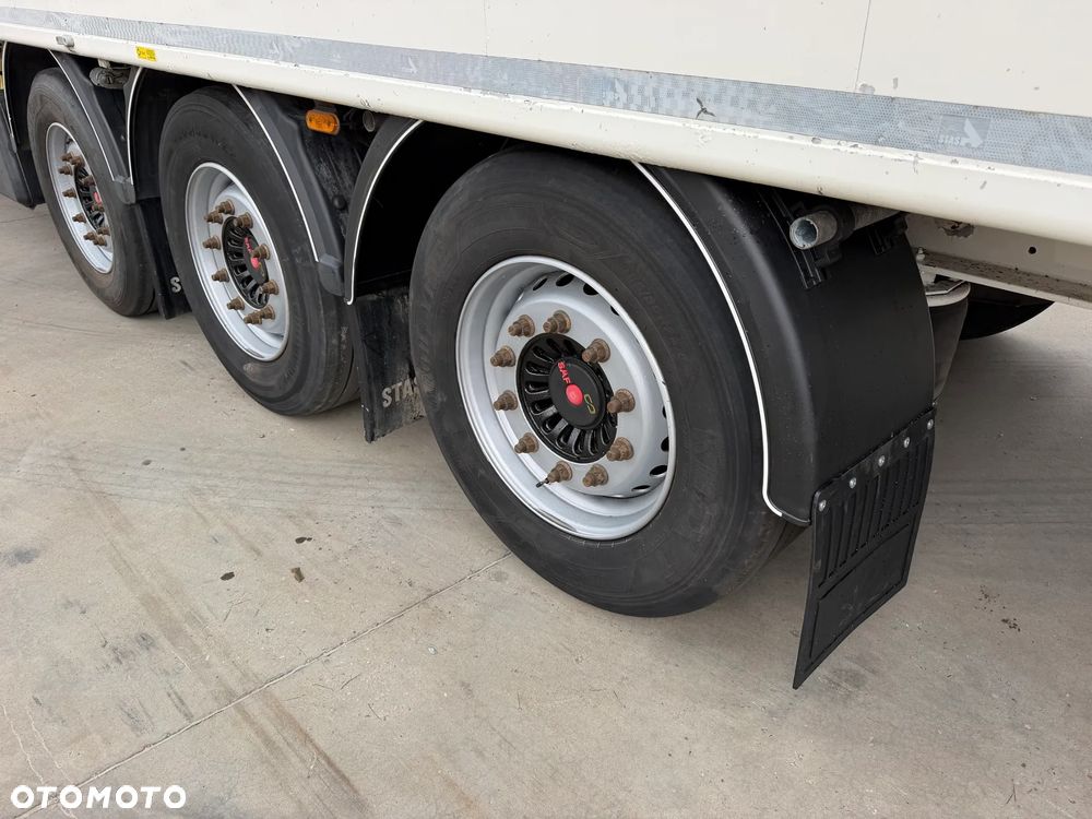 Stas Ruchoma podłoga 94m3 Podłoga 10 mm 2018 rok - 10