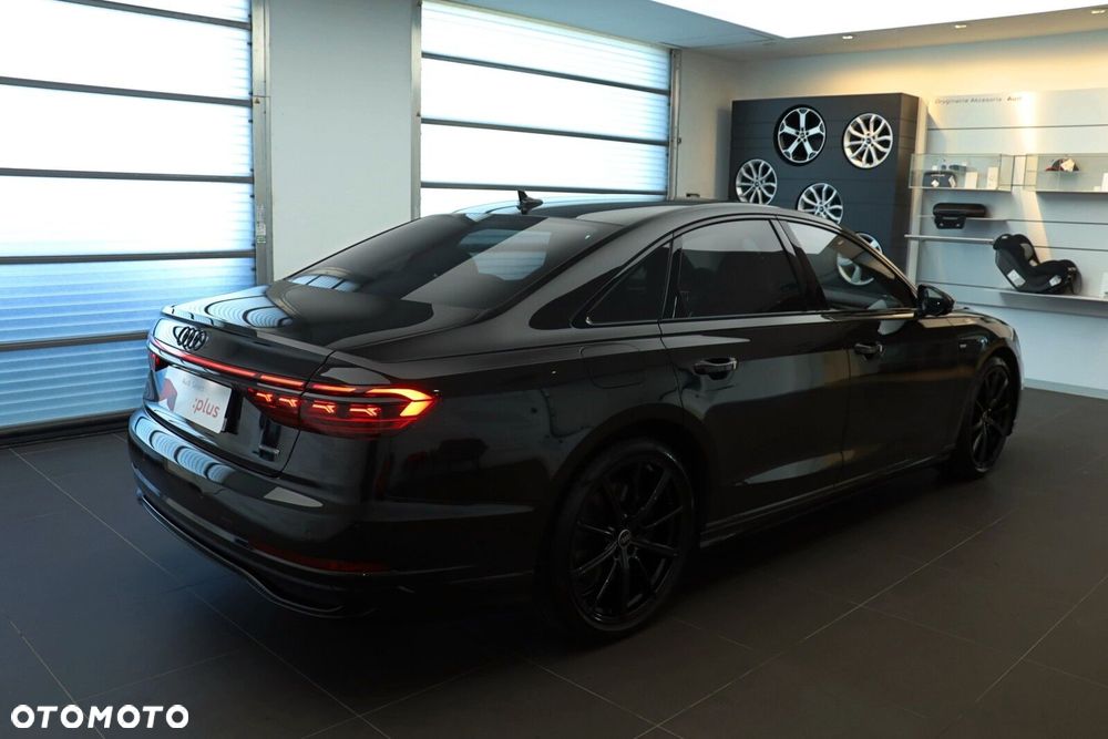 Audi A8 - 9
