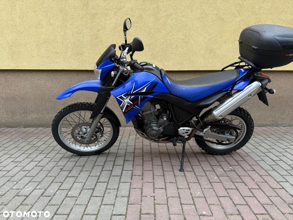 Yamaha XT - 27