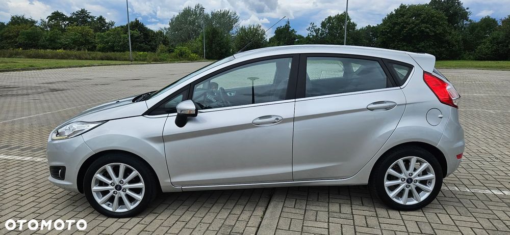 Ford Fiesta 1.0 EcoBoost S&S TITANIUM - 21