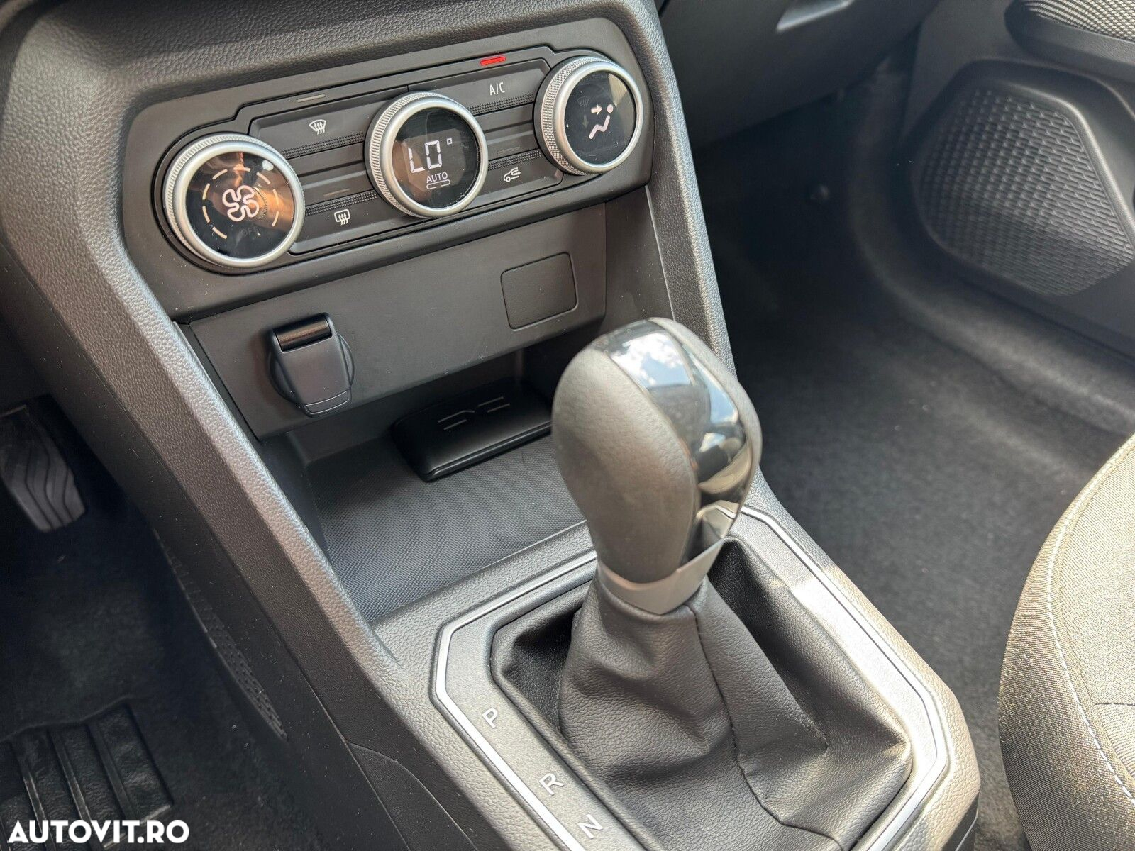 Dacia Logan - 12