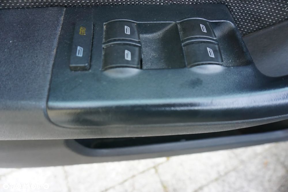 Audi A3 1.9 TDI Ambiente - 17