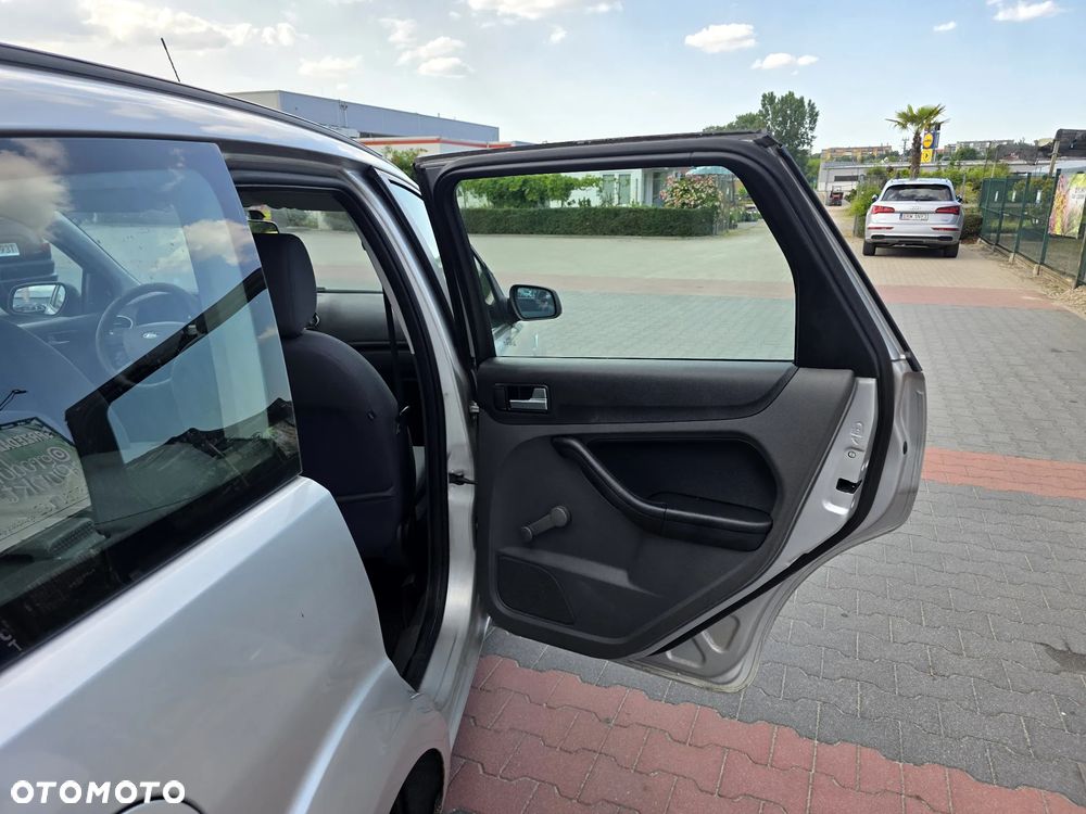 Ford Focus 1.6 TDCi Ambiente - 11