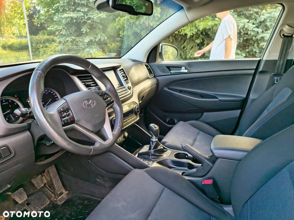 Hyundai Tucson 1.6 GDI BlueDrive Style 2WD - 10