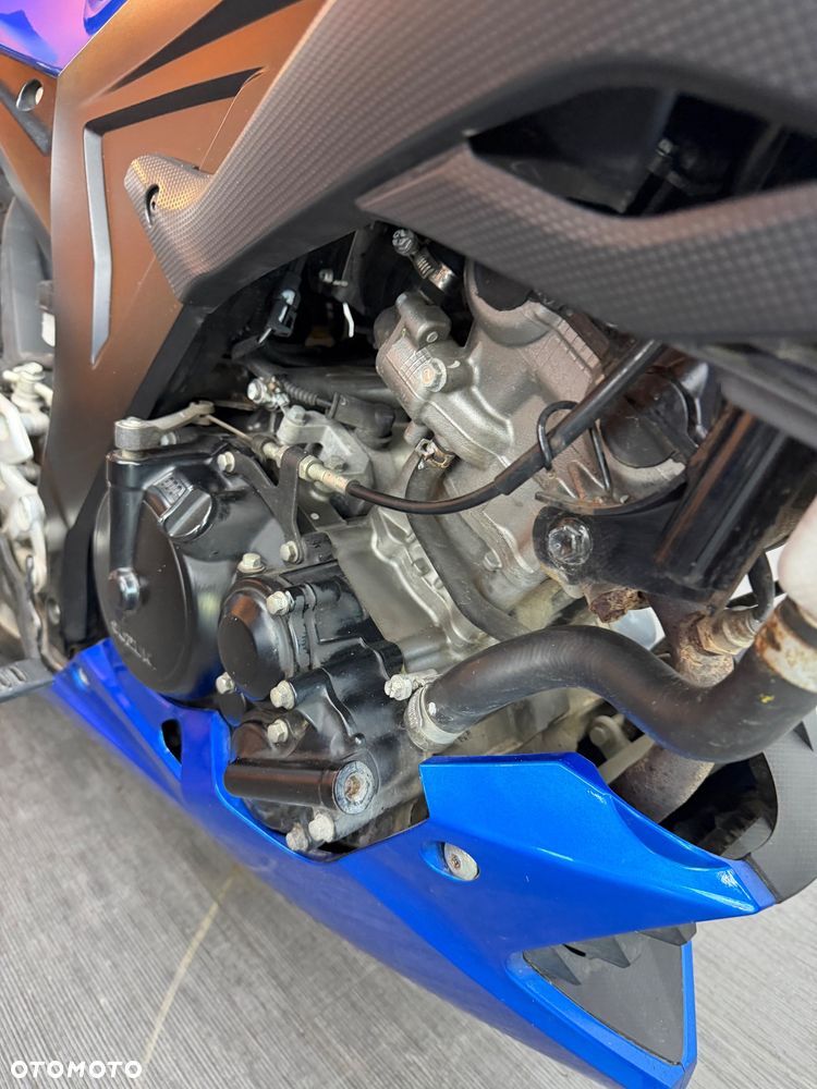 Suzuki GSX - 8