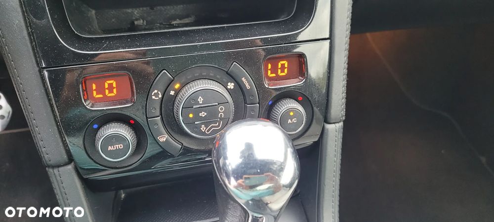 Peugeot RCZ 1.6 THP - 18