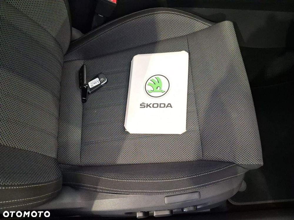 Skoda Superb 2.0 TDI DSG Style - 26