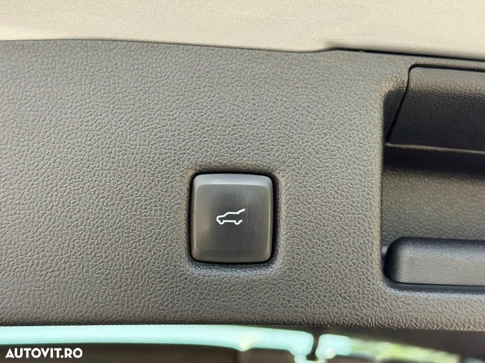 Ford Kuga 2.5 Duratec PHEV Titanium - 17