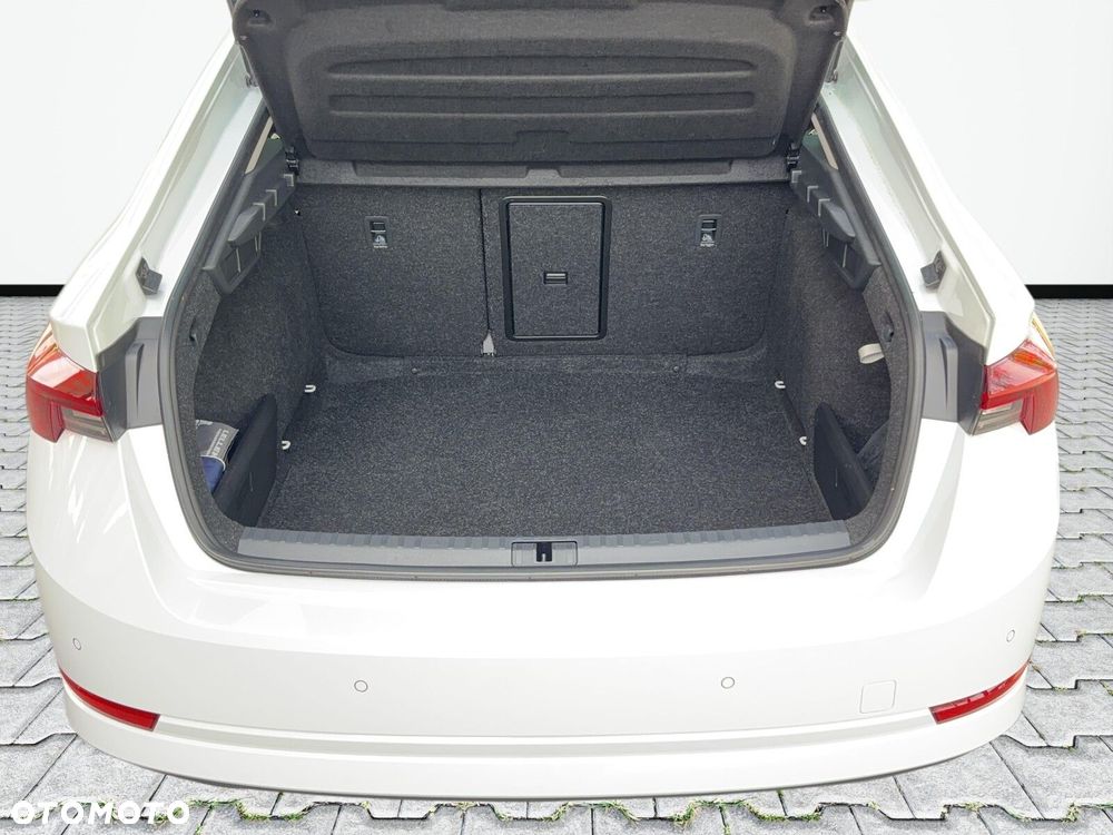 Skoda Octavia 1.5 TSI ACT Ambition - 38
