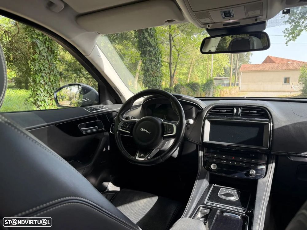 Jaguar F-Pace 20d Aut. R-Sport - 14