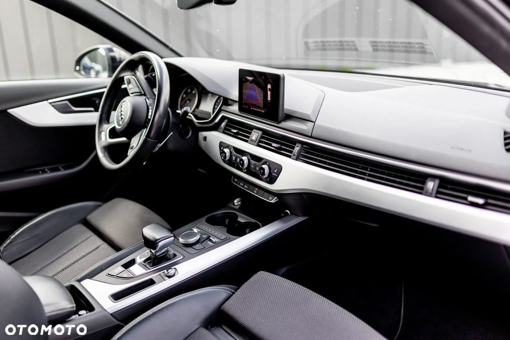 Audi A4 Avant 40 TDI S Line S tronic - 2