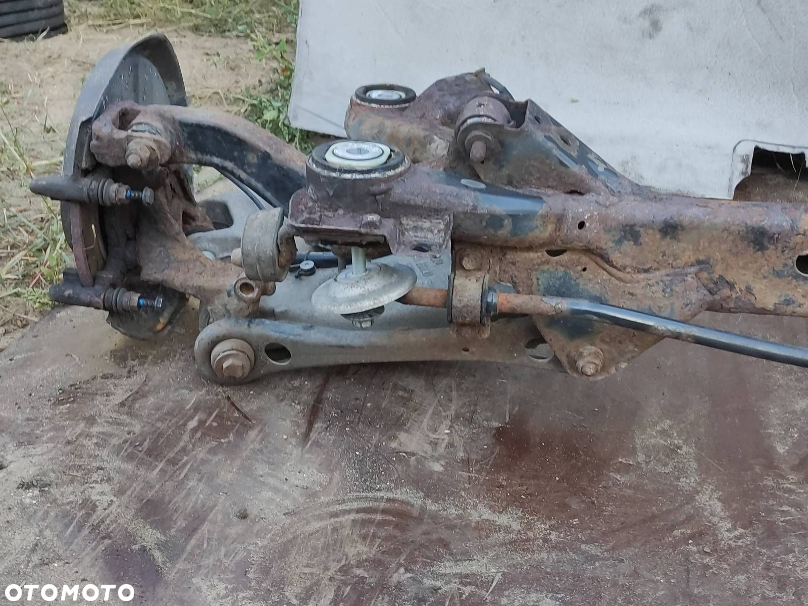 OŚ BELKA KOMPLETNE ZAWIESZENIE TYŁ AUDI A4 B6 SEDAN - 3