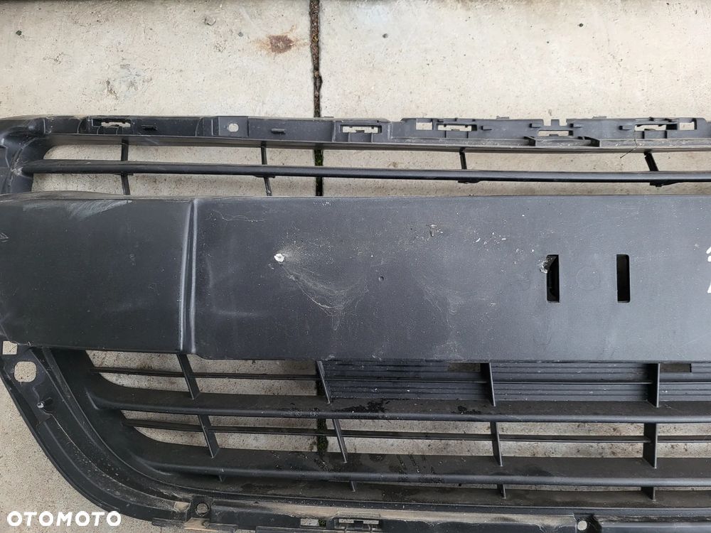 Atrapa grill zderzaka przedniego Peugeot 208 Lift - 3